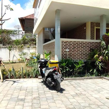 Na-Mi Guesthouse Canggu Eksteriør bilde